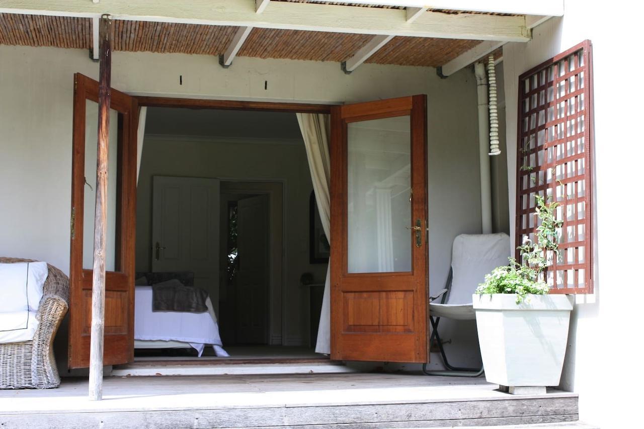 Camelot In Constantia Bed & Breakfast Cape Town Exterior foto